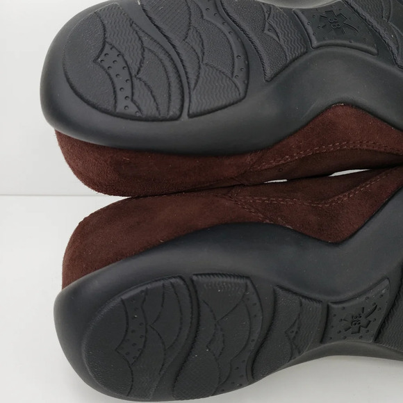 Dansko Cadence Brown Soft Suede Stretch Around Your Heel-Upper Shoe Sz 7.5 to 8. - Picture 9 of 12